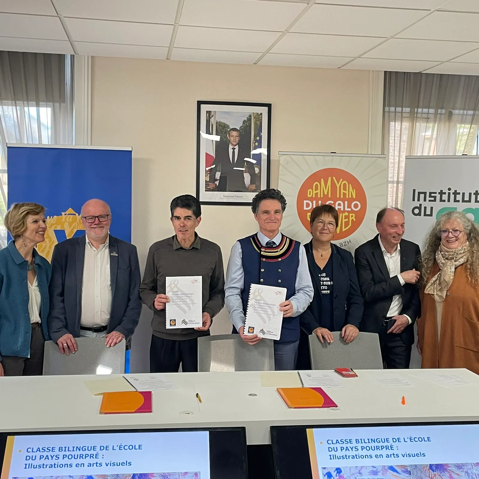 Kumun Moñforzh en deus sinet ar garta Ya d'ar Brezhoneg 