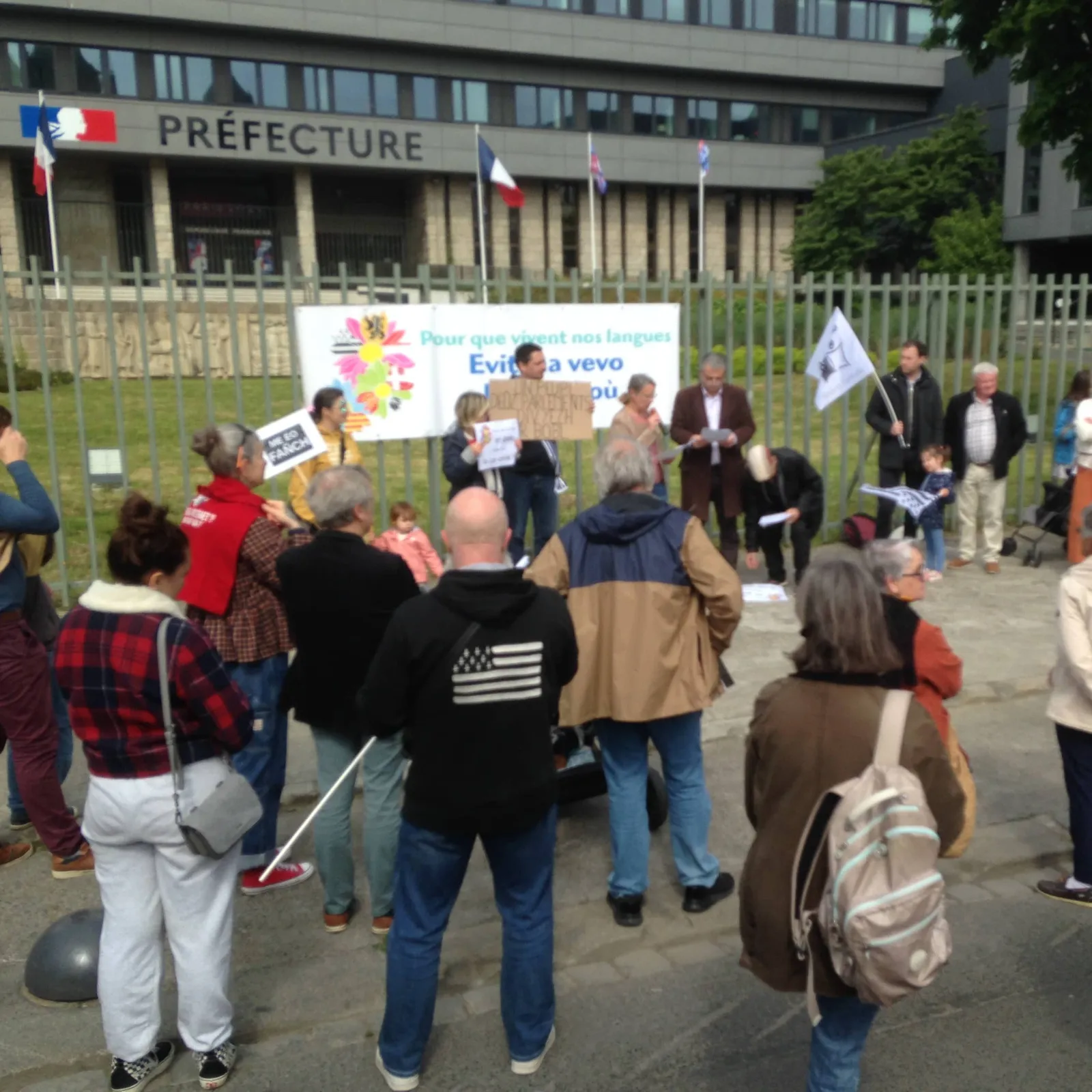 Evit ma vevo hor yezhoù...cheñchomp ar Vonreizh !