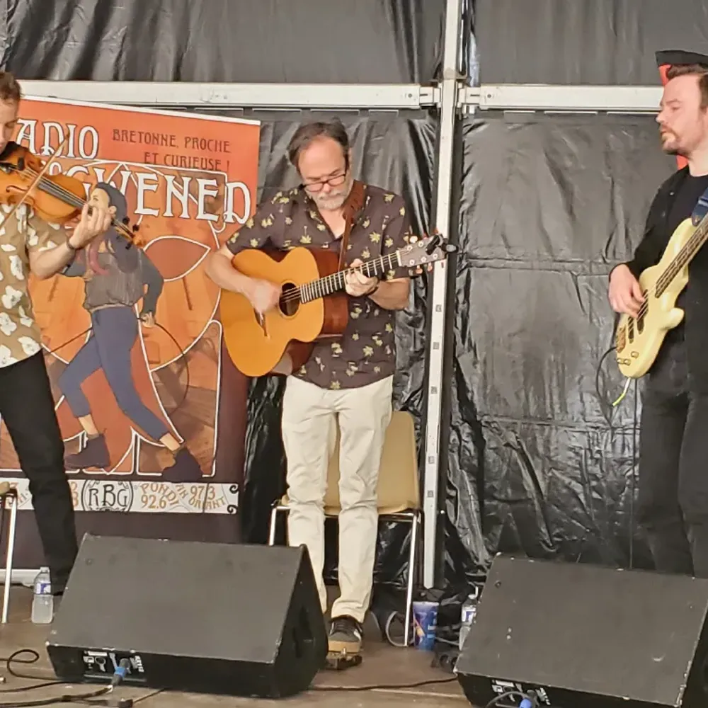 Musique live et interview de Banjovial