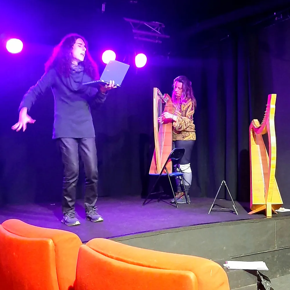 Le saut de Leucade: une poésie lesbienne en résidence