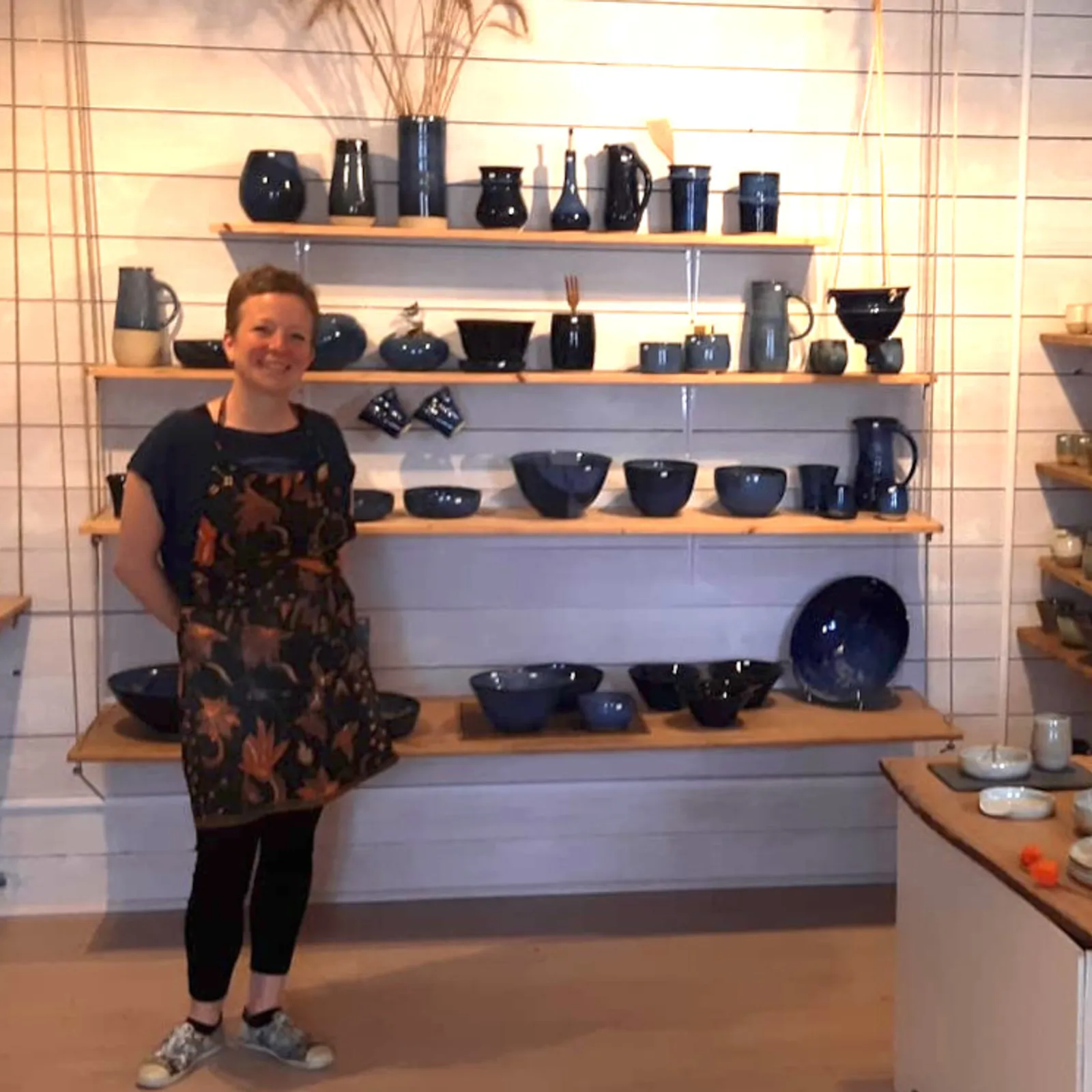 Léa tourne la terre à Camors !