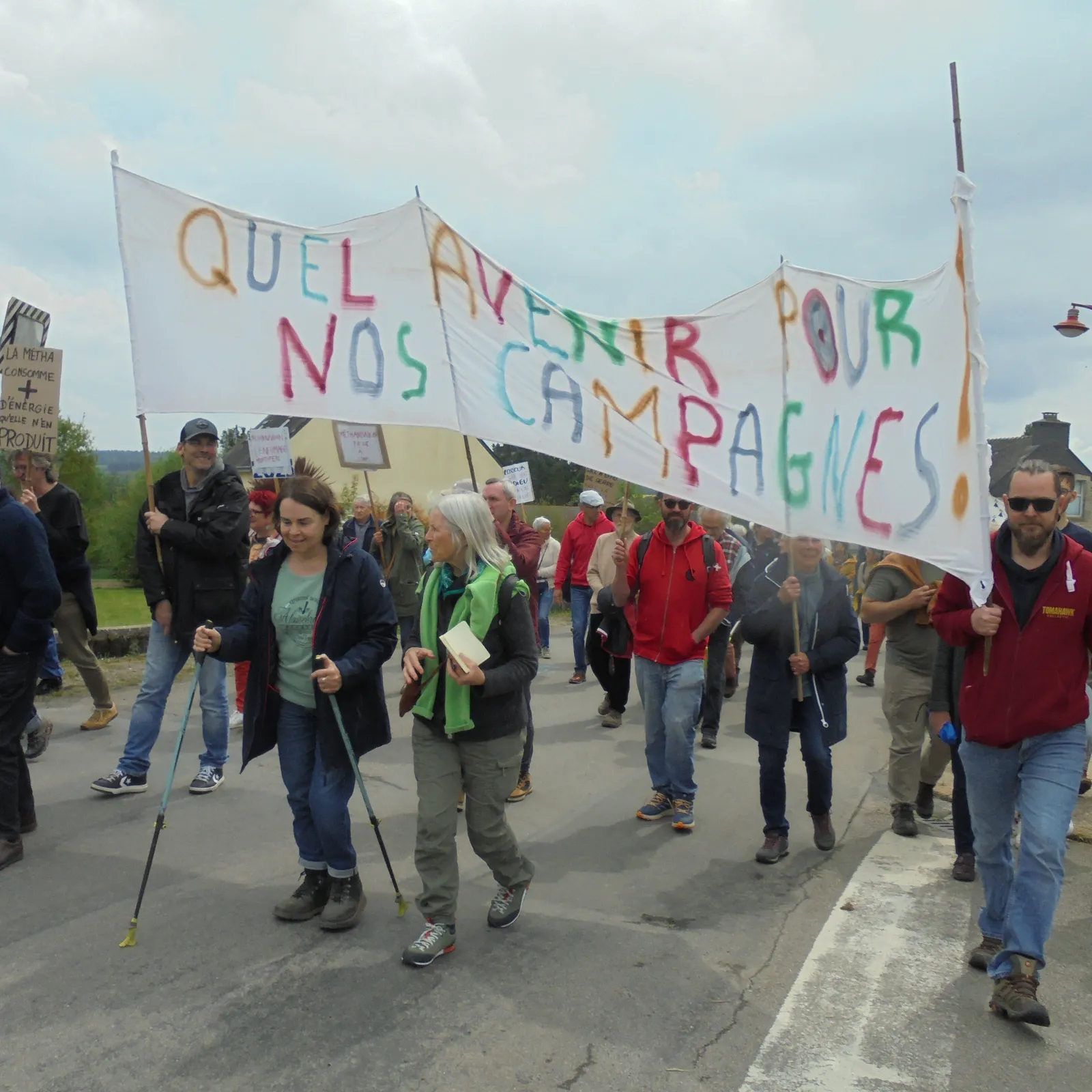 Un 3vet manifestadeg a oa bet a-enep metanizer ar Chapel Nevez