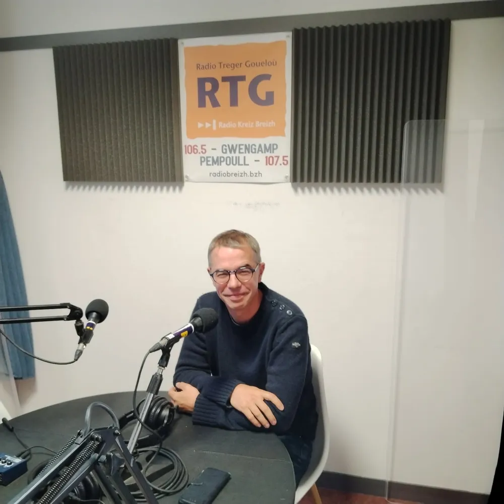 Juluan Kornig : ar festoù-noz war an ton bras da geñver devezhioù ar glad