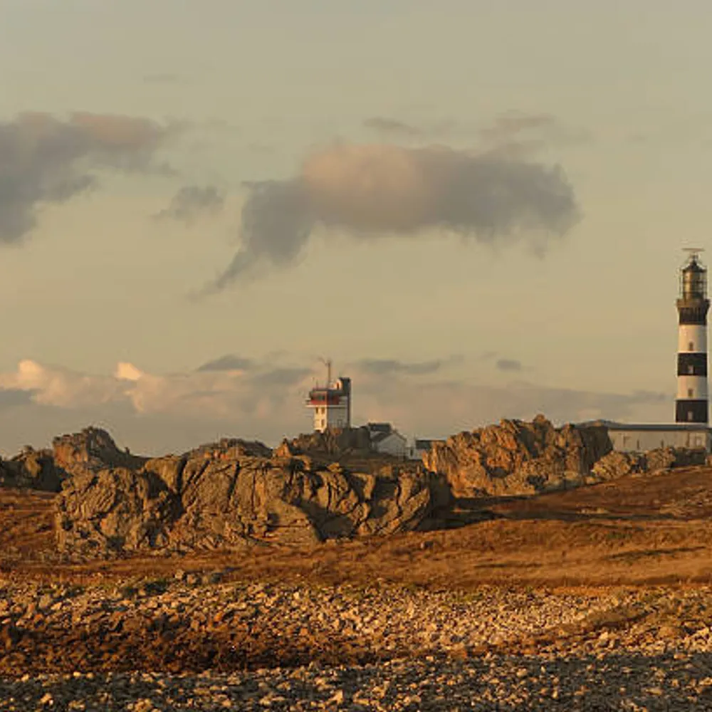 Gerard Raoul : Eus an tele gentañ betek an tourioù-tan otomatizet. Istor ar cheñchamantoù bihan ha bras e bed an tourioù-tan.