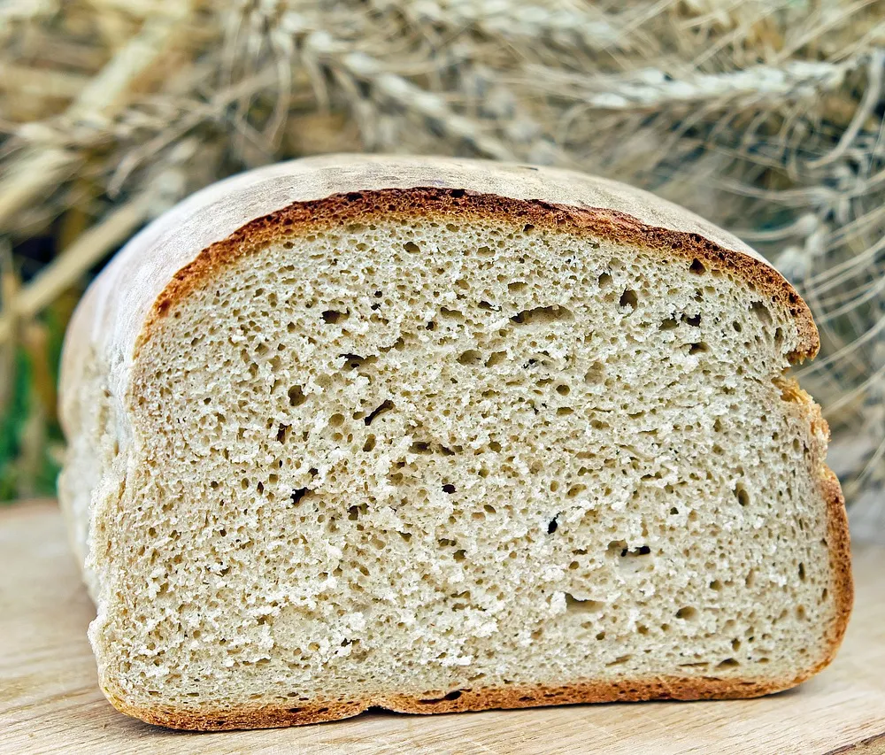 Pegen kozh eo ar bara ?