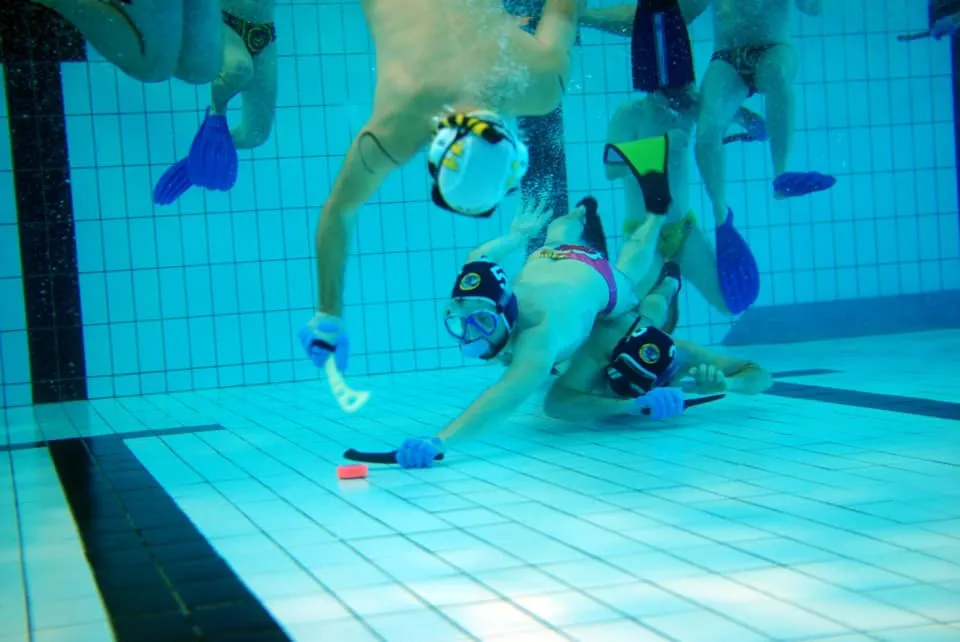 Mathieu André 1/2. Tapet gan an hockey subaquatique