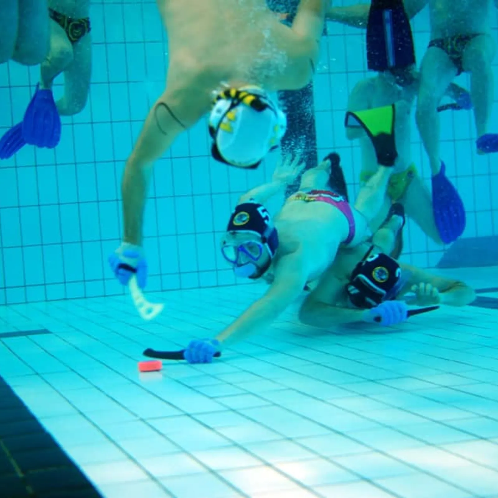 Mathieu André 1/2. Tapet gan an hockey subaquatique