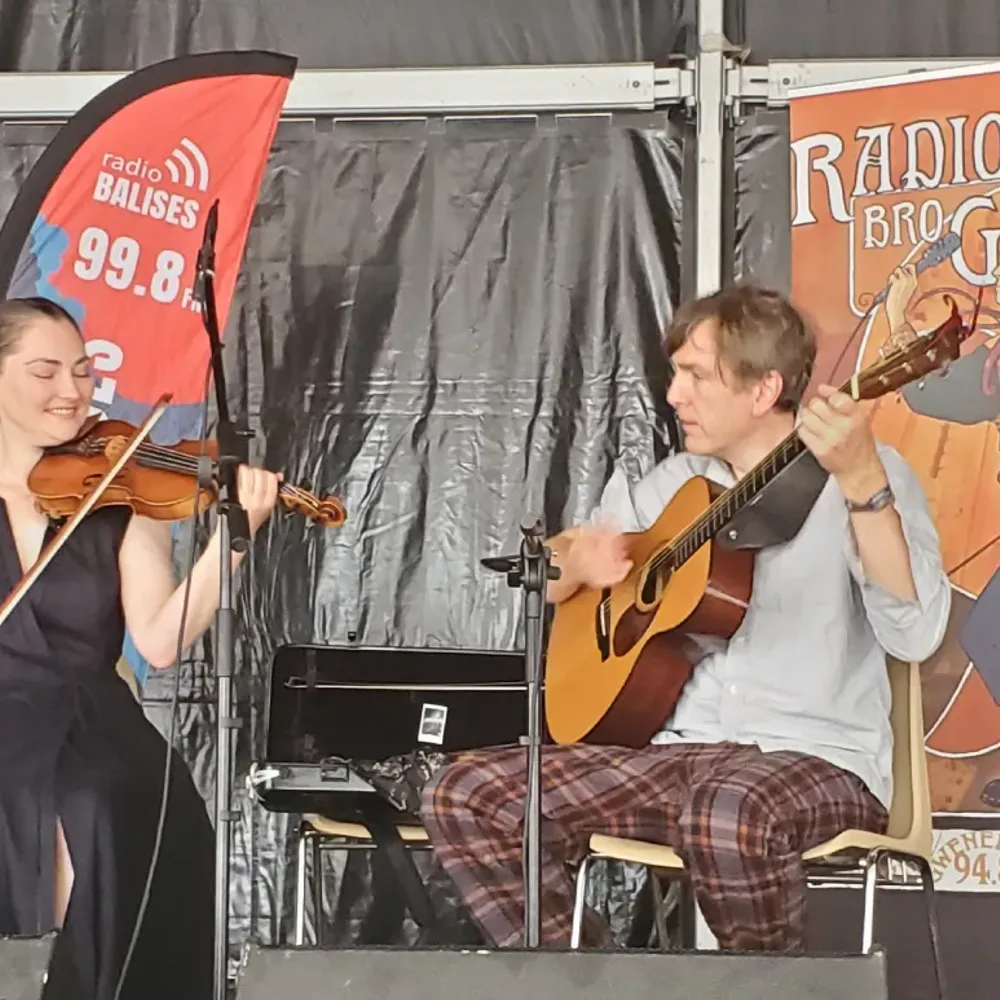Musique live et interview de Zoe Conway et John McIntyre
