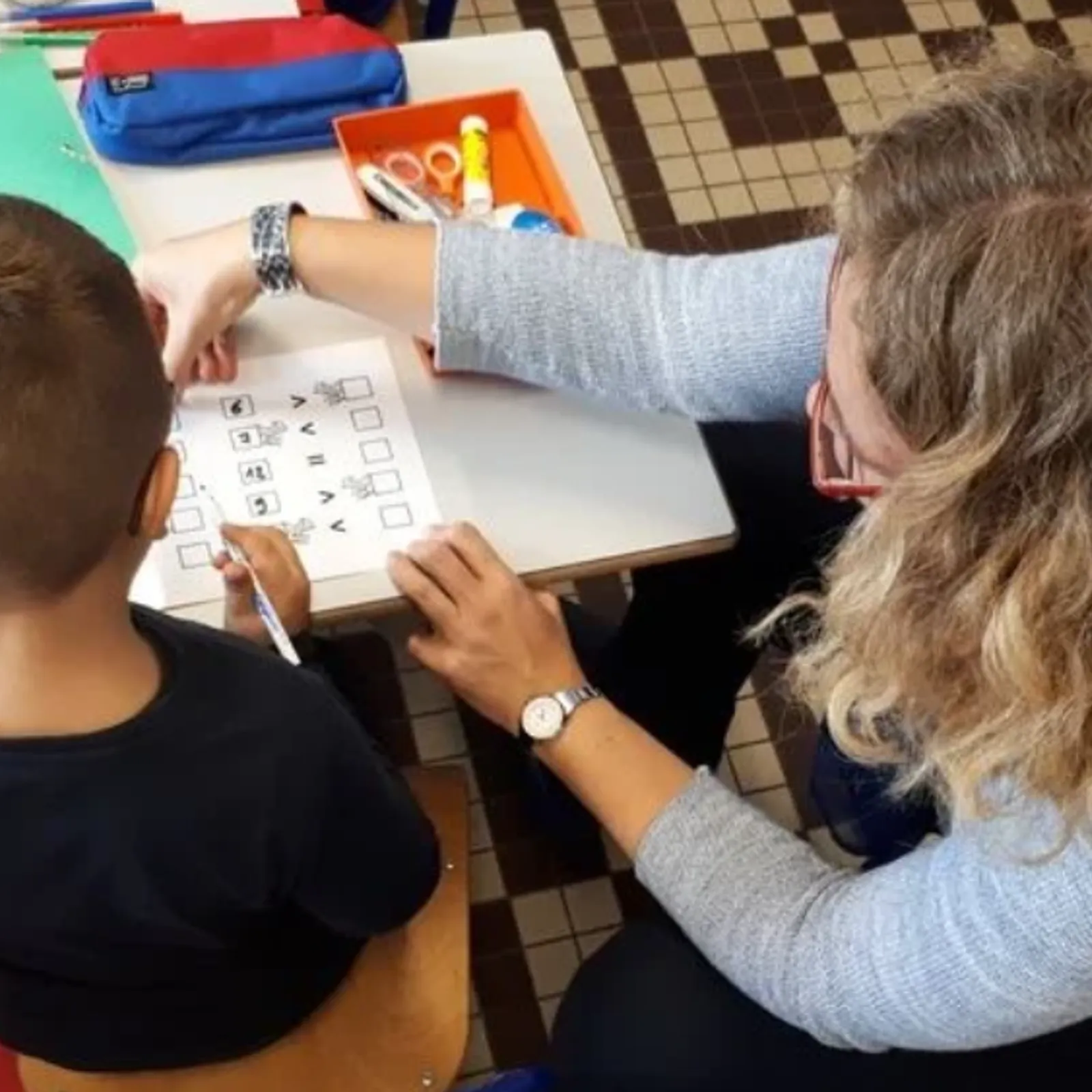 AESH, AED : gwellaat o c'hoñdisionoù labour a fell dezhe