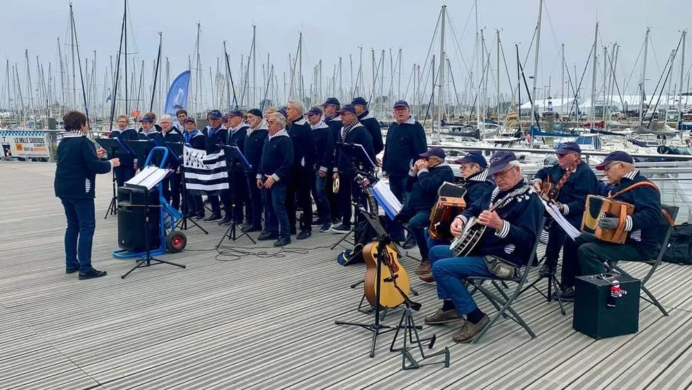 ZOOM - Reportages Timbre FM => Christian Codet, président des Bateliers de Célac - Chants de marins