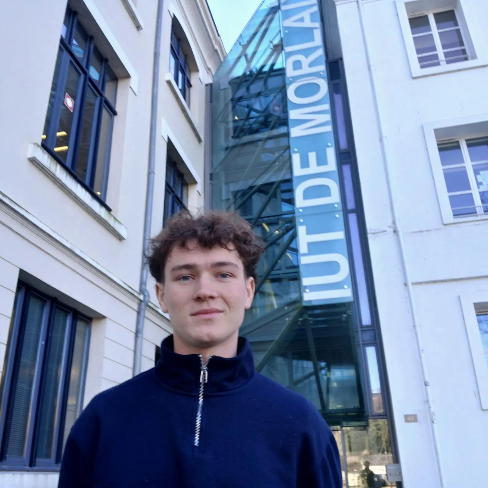 Studierien IUT Montroulez a skoazell Diwan