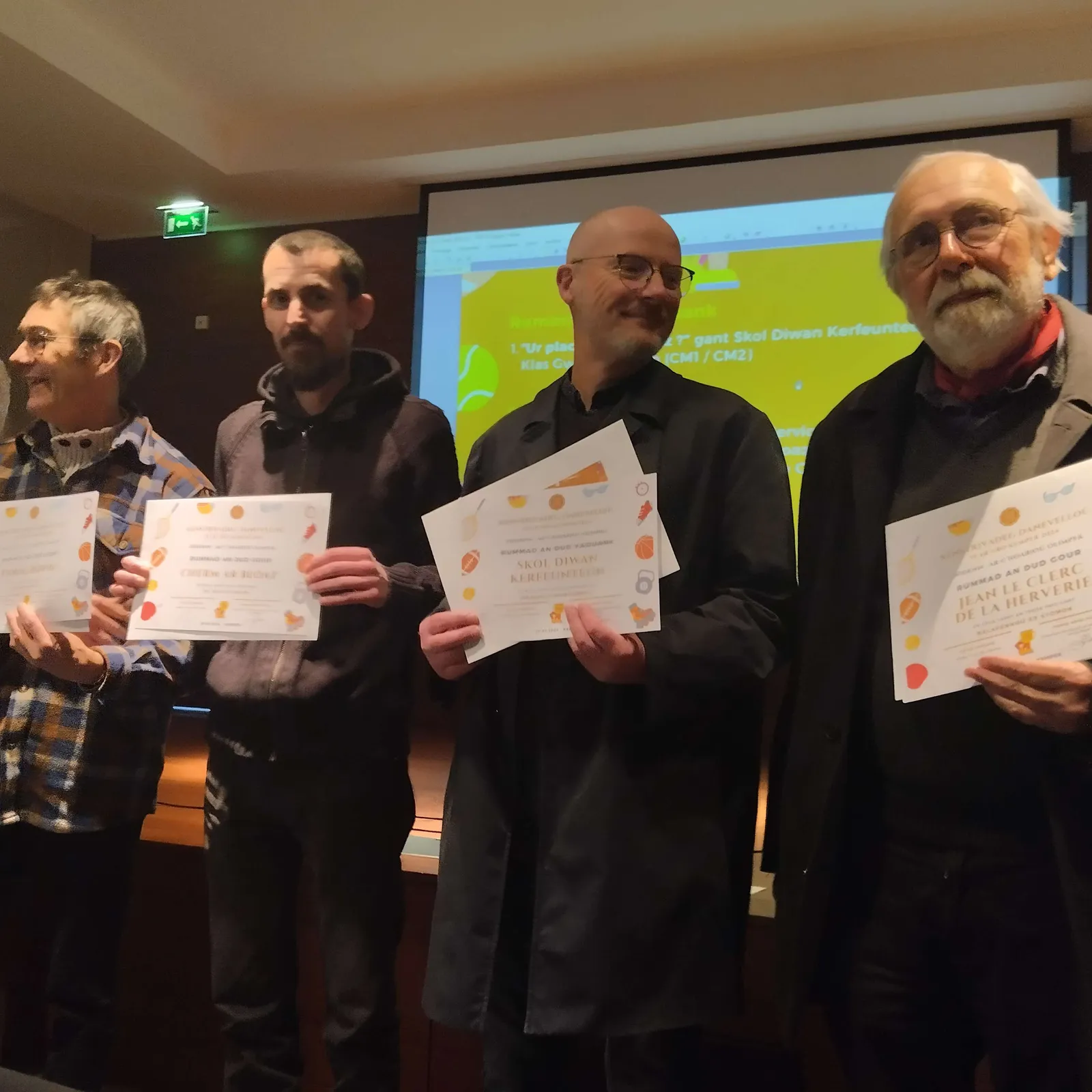 Kenstrivadeg danevelloù Ti ar vro Kemper