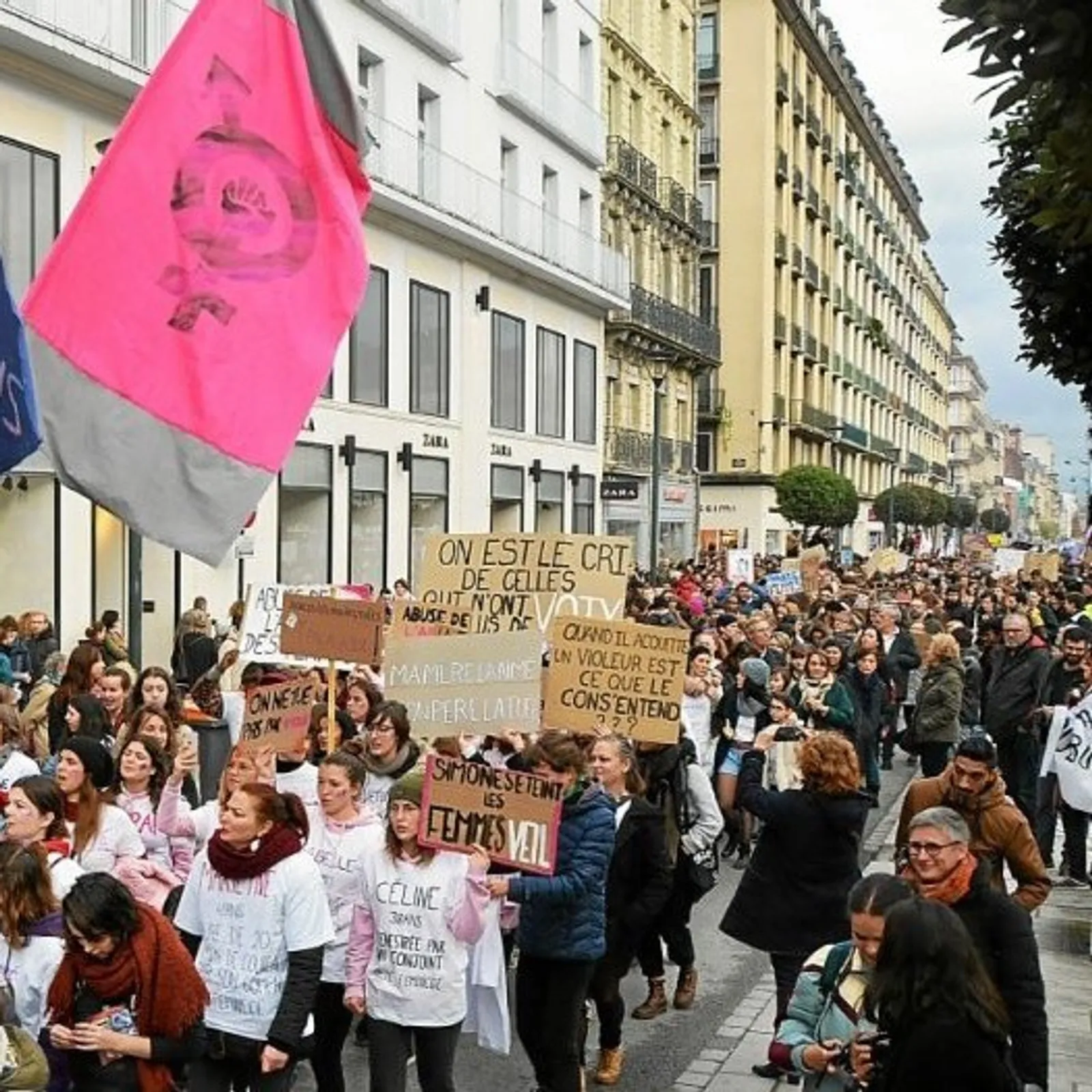 2 500 den o tibuniñ e Roazhon enep ar feulster graet d'ar maouezed !