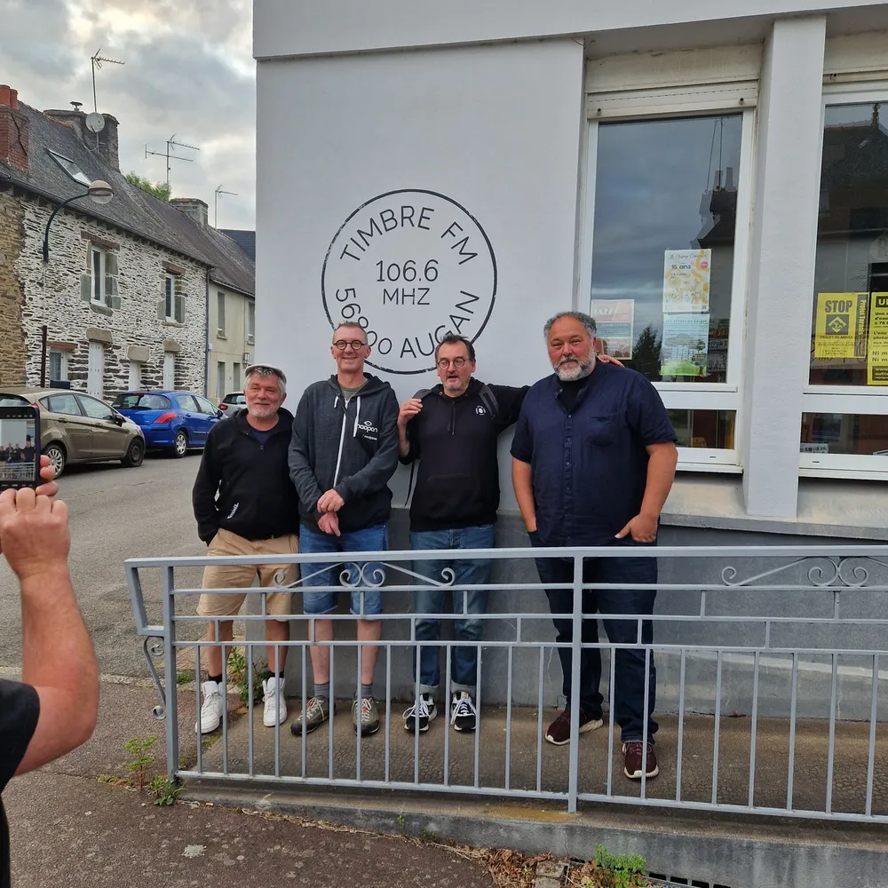 L'INSTANT CORVIC - LA MUSICALE => épisode 003 : HOCINE ADLALI & Francky goes to Locqueltas + DANIEL LE GUEVEL (AU PONT DU ROCK 2025)