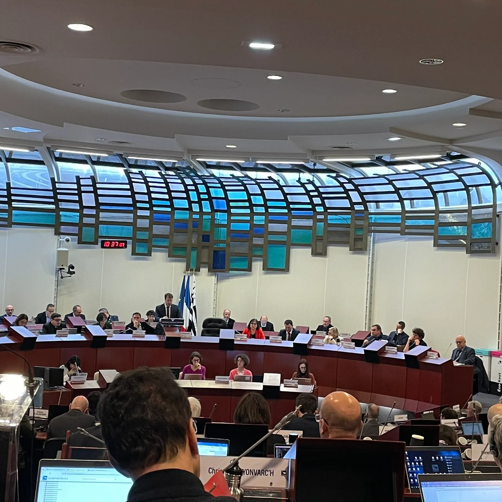 Ur Steuñv nevez mouezhiet evit politikerezh treuzdougen ar Rannvro