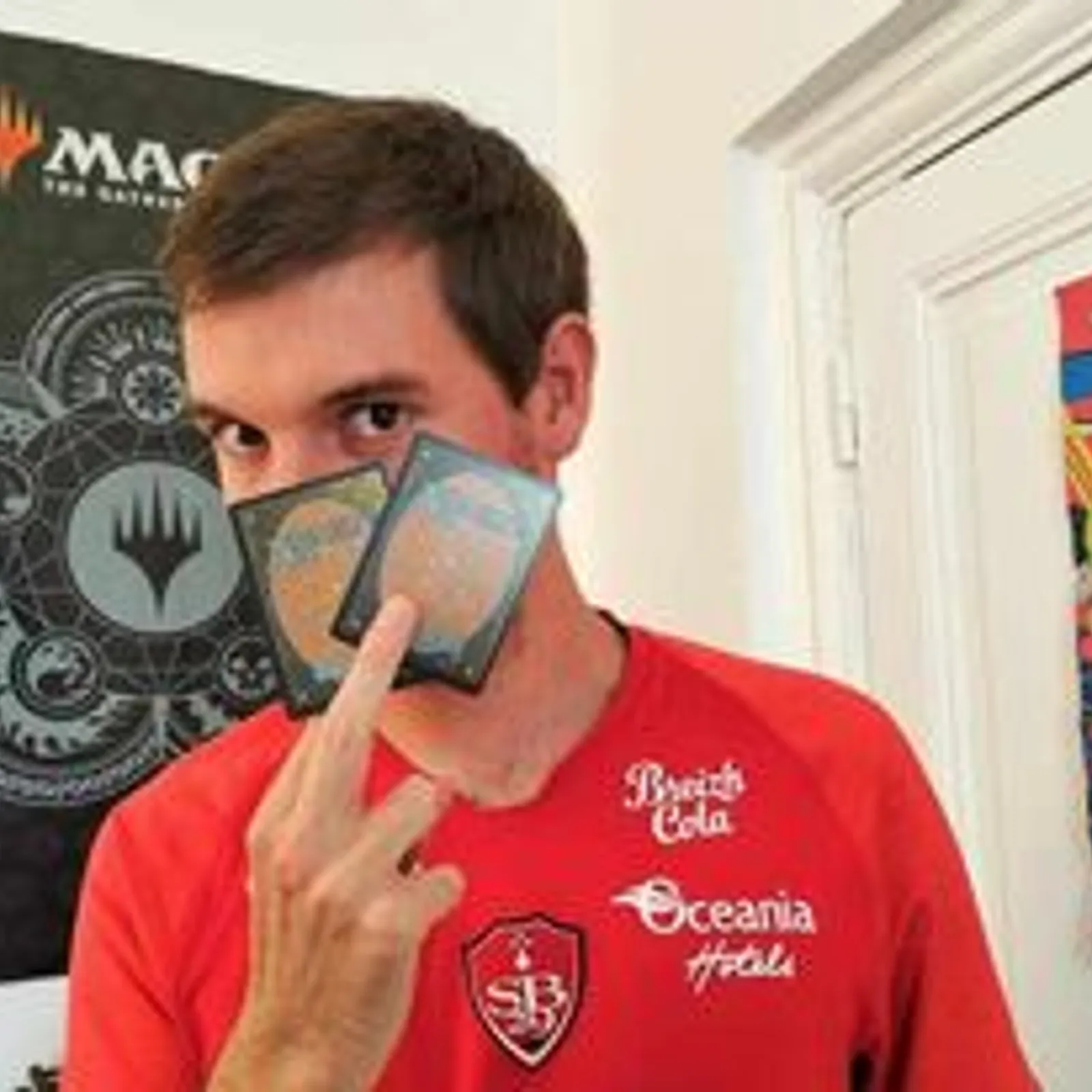 Ar c'hoari kartoù Magic zo displeget war ar chadenn Youtube Magic Passion Karton