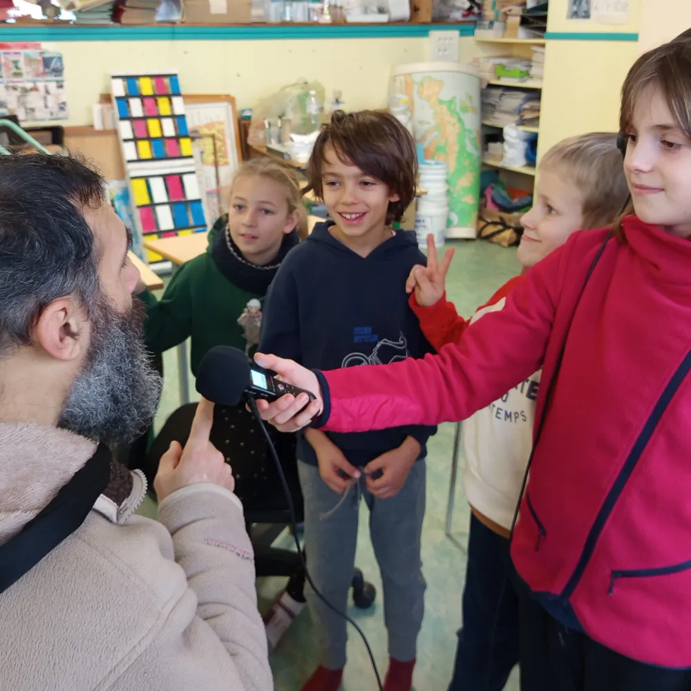 Pignit war an tatami gant skolidi CE1-CE2 skol ar C'hoadoù Uhel e Sant Ervlan