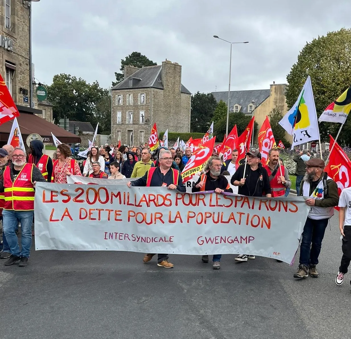 Manifestadegoù "Divizomp e Breizh" & luskad sokial Bro Wengamp