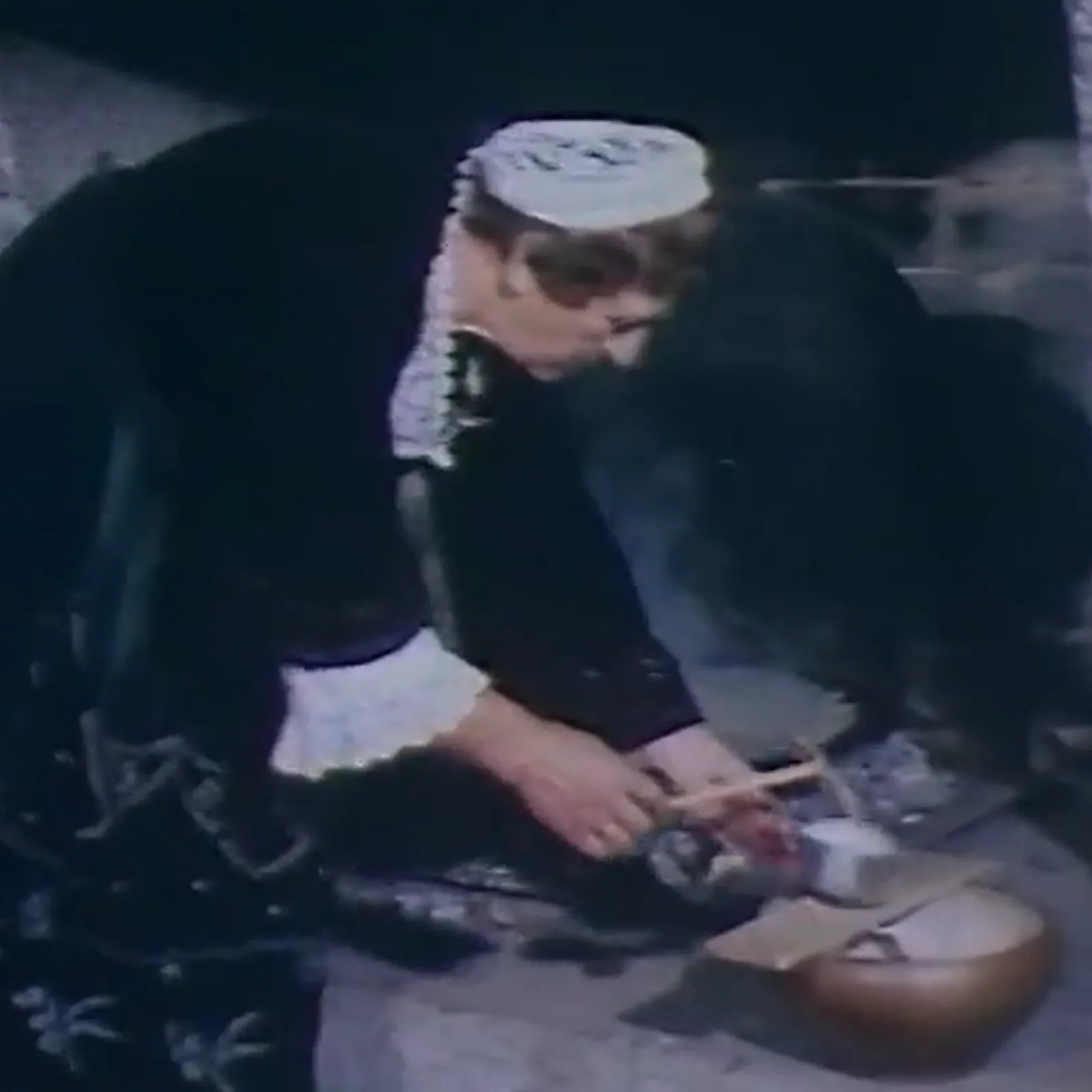 Ernestine Ar balp, mestrez ar grampouz gwinizh du e Landelo