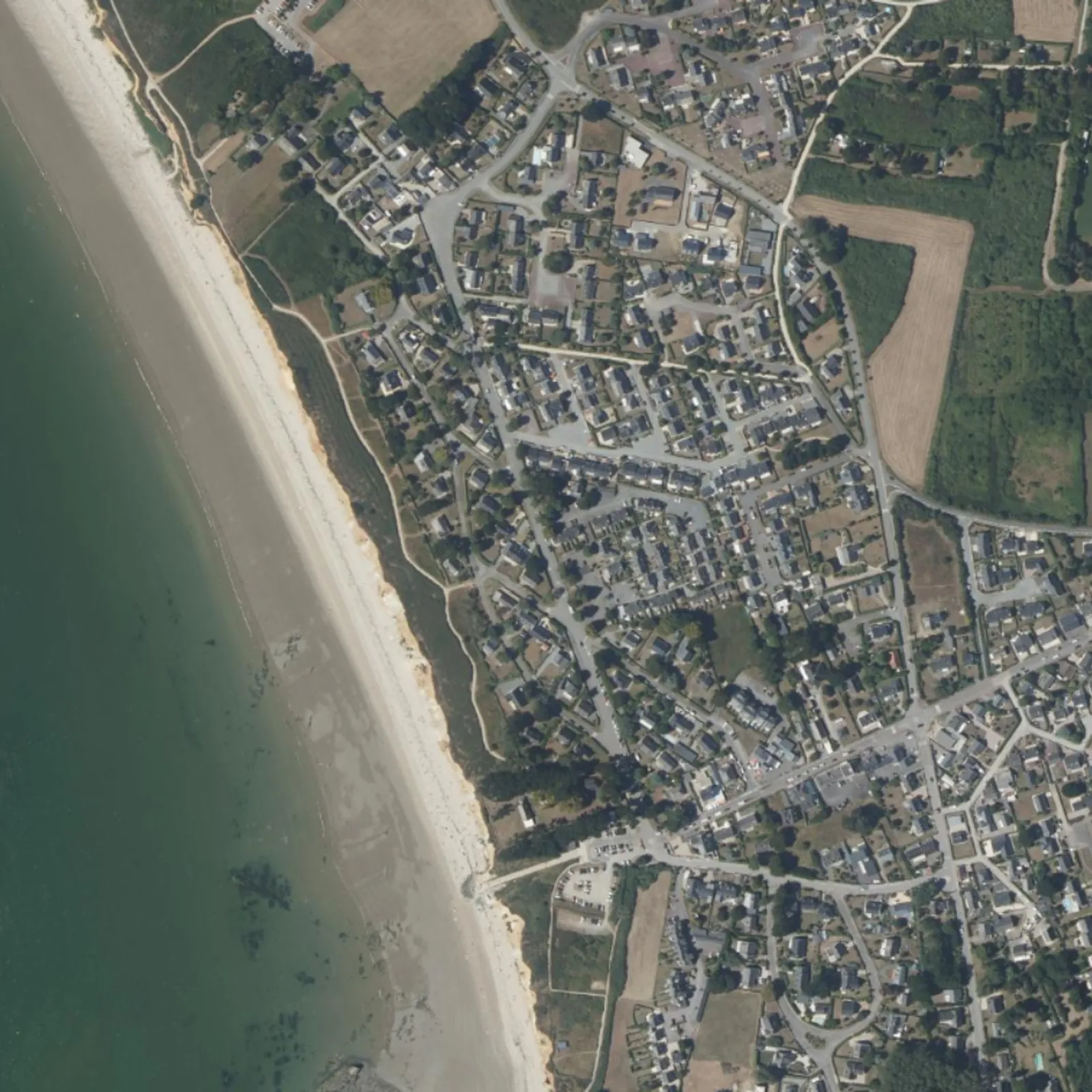 Enklask nevez Splann : betoñs e-leiz war aodoù Breizh