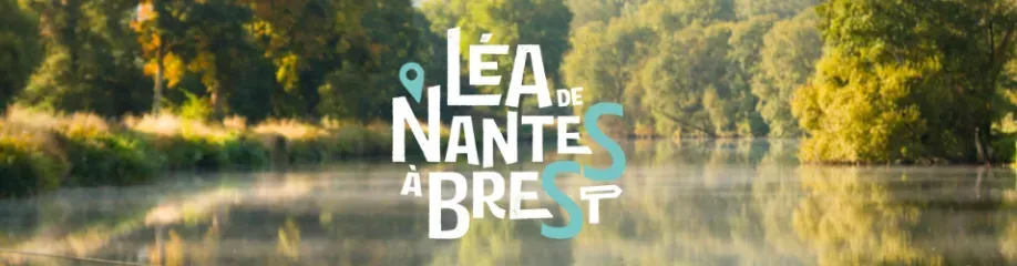  Léa Jamelot la championne olympique et son kayak , sont arrivés à Gouarec ce dimanche