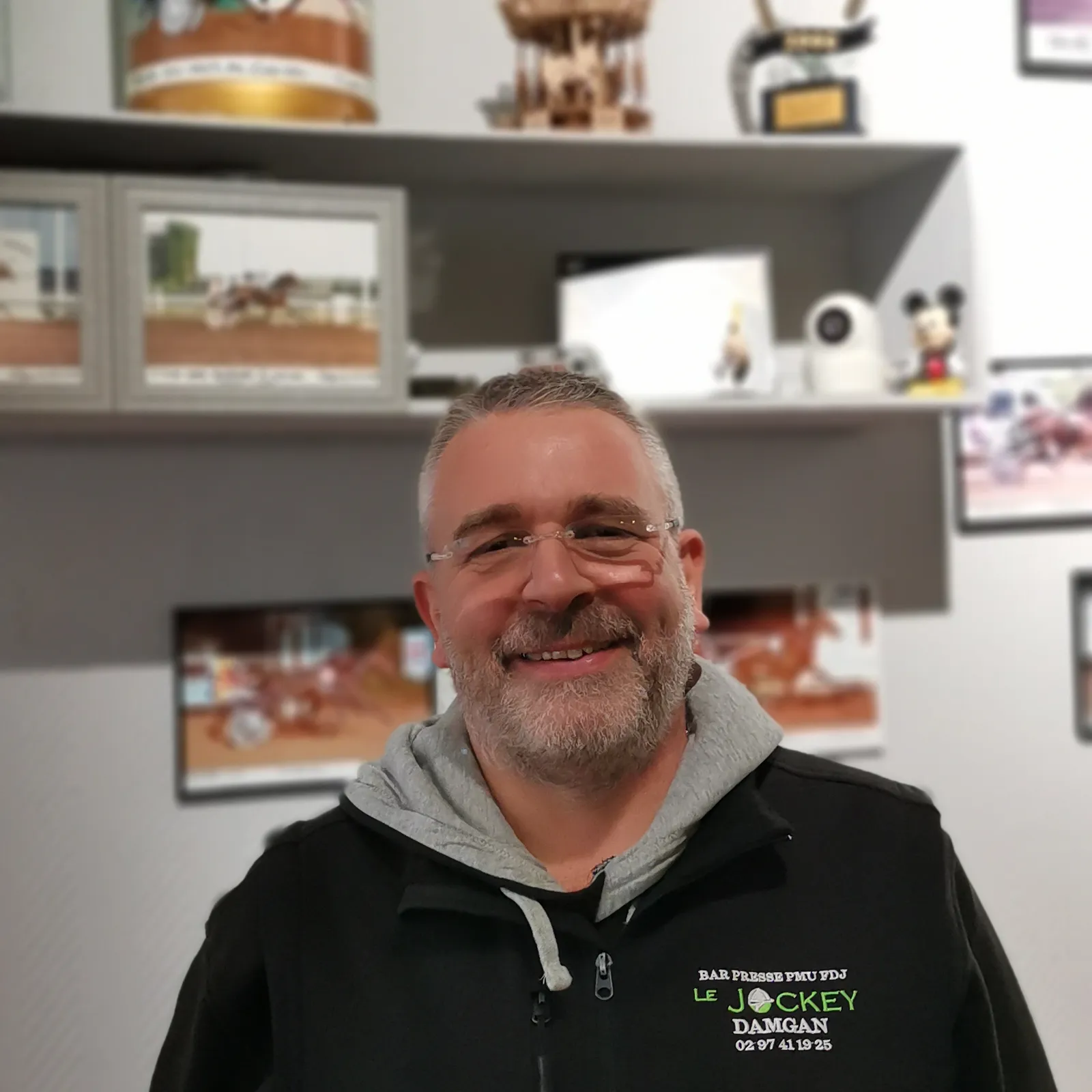 ZOOM-Reportages Timbre FM=> Philippe Cabiddu "Le Jockey"