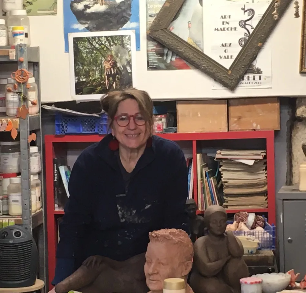 Dans l'atelier d'une céramiste