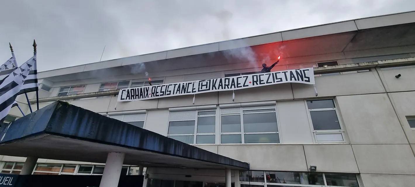 Stourm evit servij trummadoù ospital Karaez