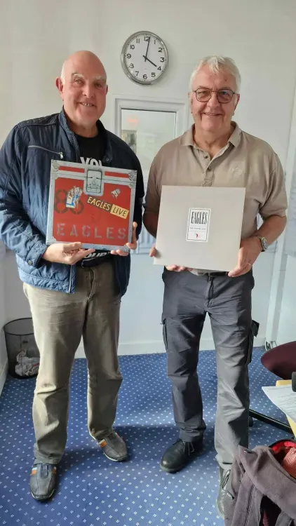 On prend l'air avec les Eagles et Play it loud