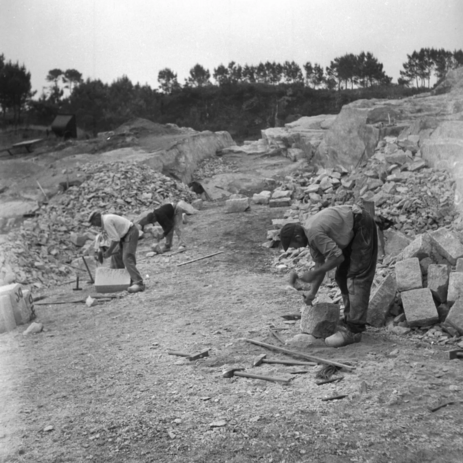 Mansonerezh mod kozh : Juluan Lalouet ha Galla Brillant - Ar mein 2/2