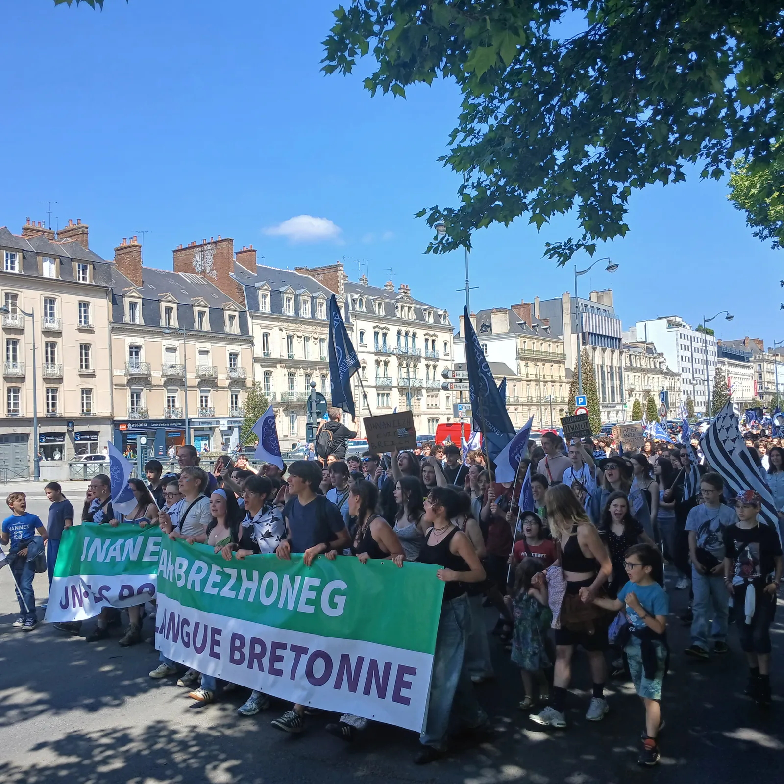 Manifestadeg e Roazhon evit ar brezhoneg ha bed ar sevenadur
