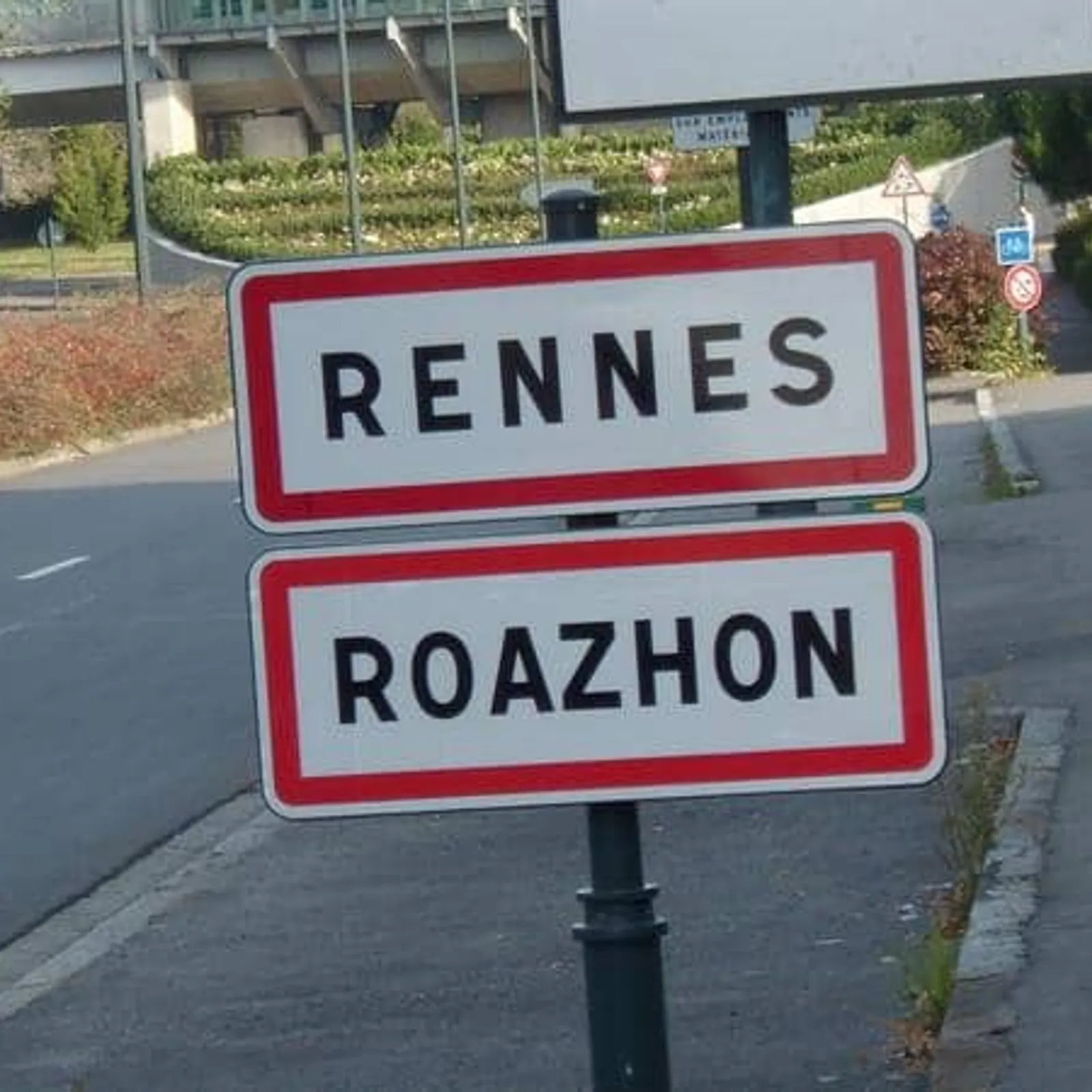 Anvioù-lec'h brezhonek e Breizh-Uhel, sell Olier ar Mogn deus OPAB