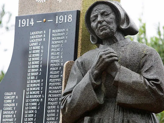 D'une guerre à l'autre