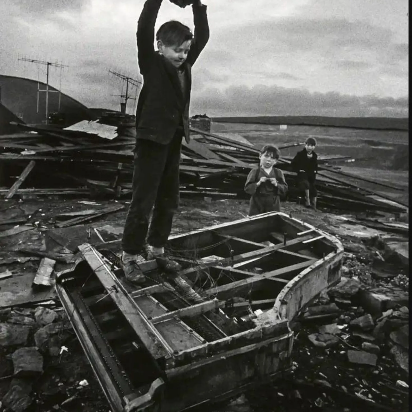Les Détourneurs en plein giboulées 