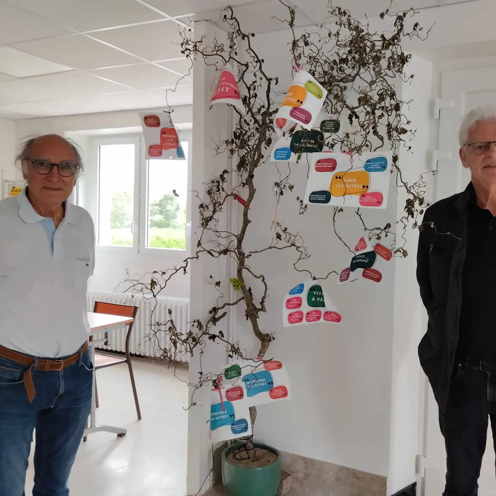 Ti ar Soñjoù, un ti d'an holl e Kombrid