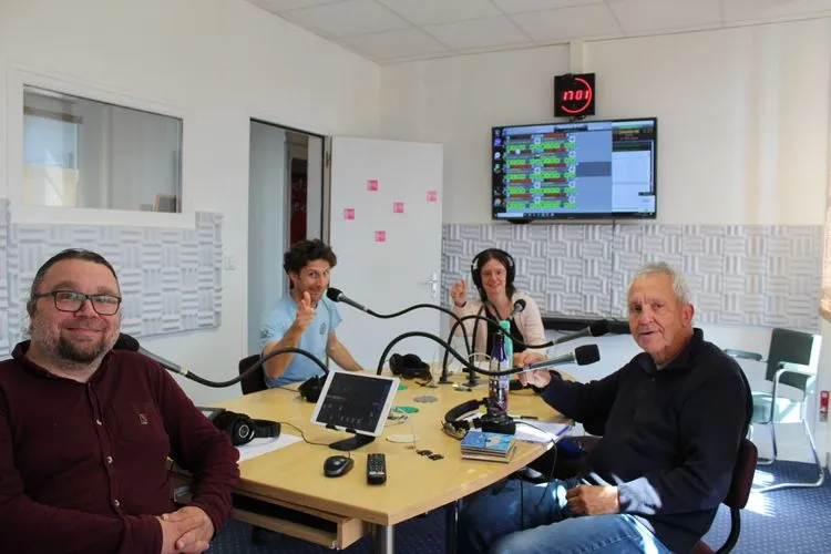 Les p'tits yeux : Mathieu en attendant le prochain album