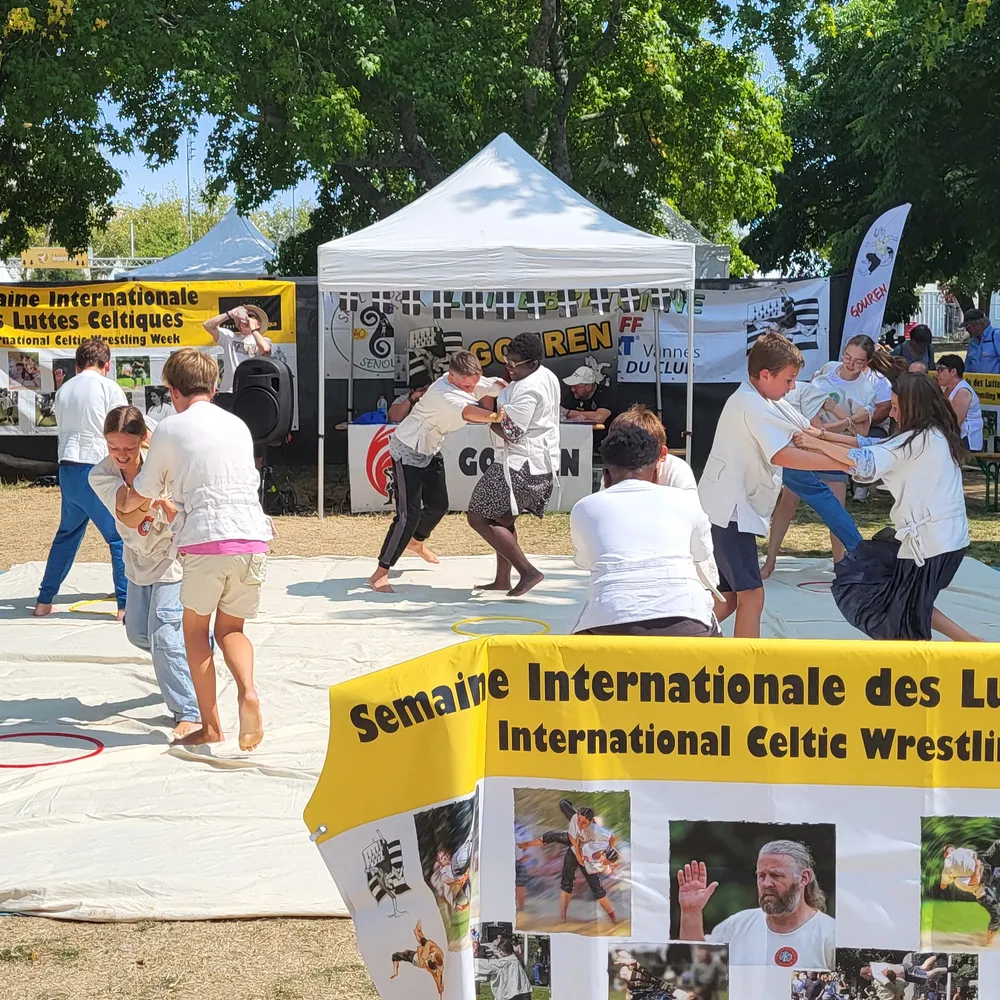 Les lutteurs du festival