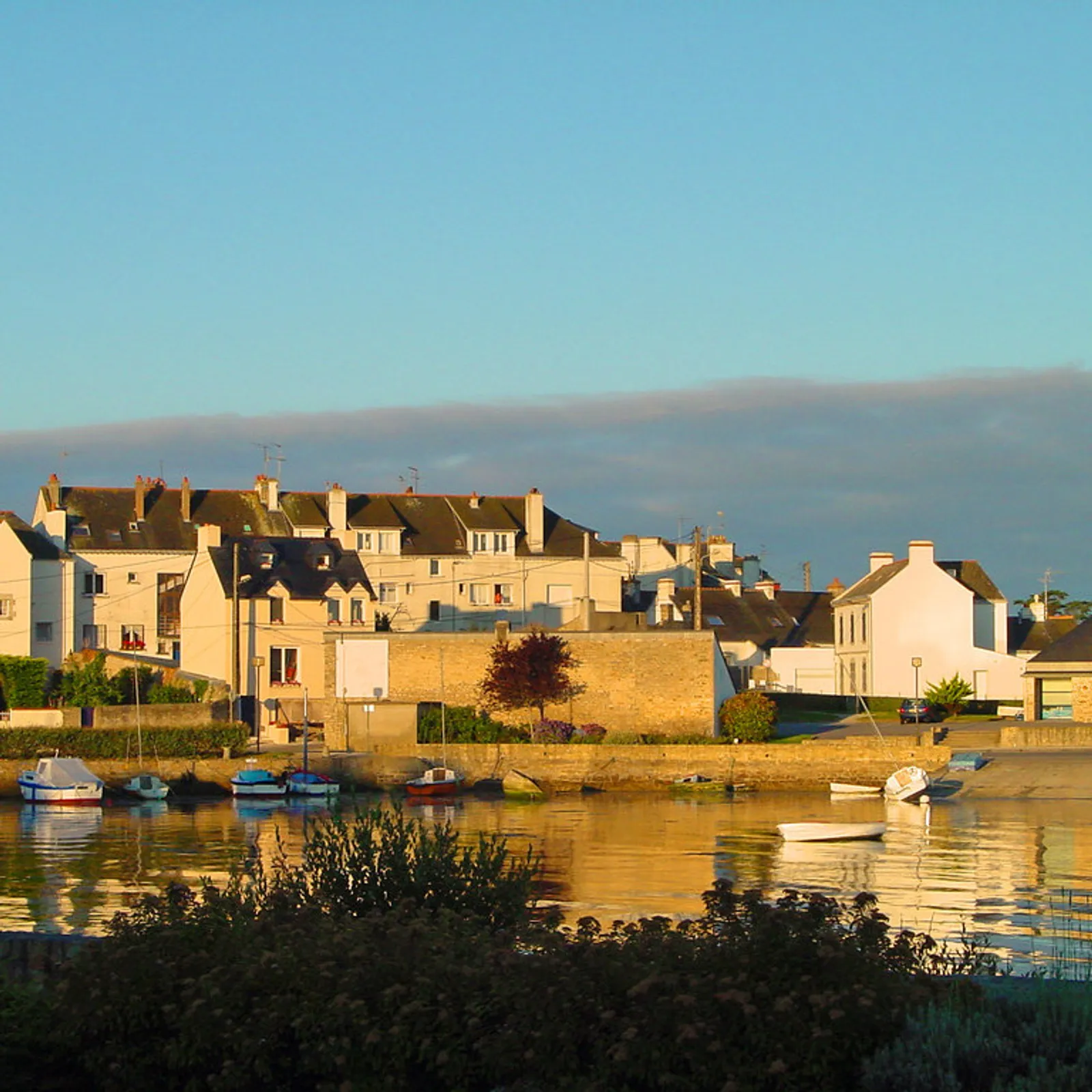 « N’hon eus ket c’hoant bout an Arvor ! » eme ar strollad Hon Douar e Lokmikaelig