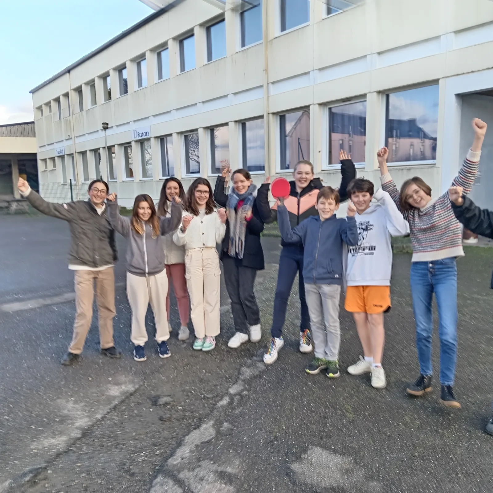 Skolajidi Skolaj Diwan Gwiseni 'neunt kavet bod!