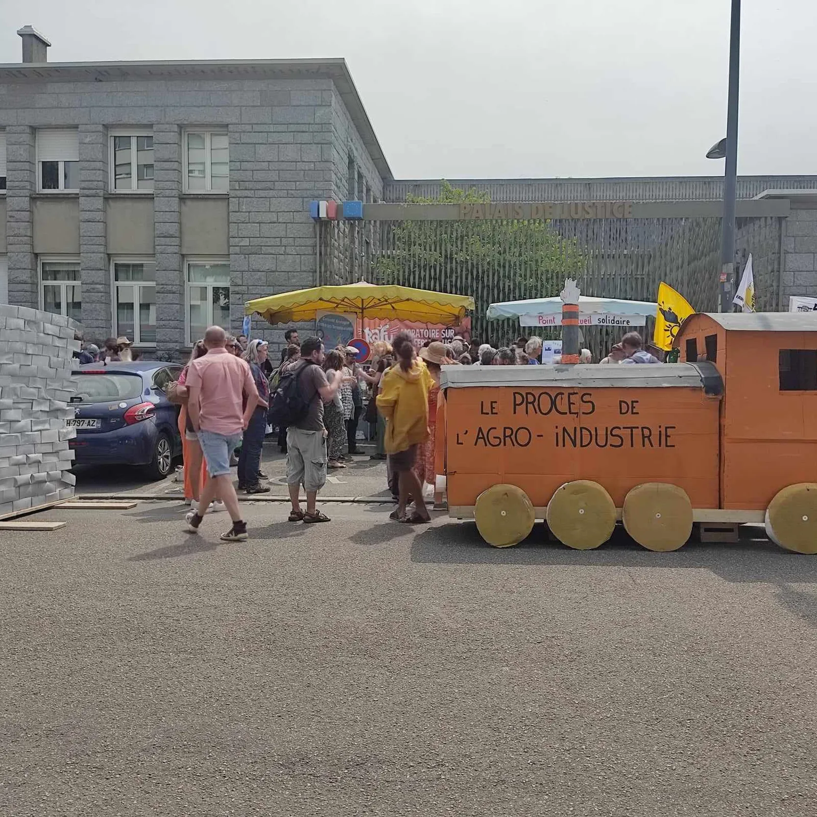 Stourmerion Breizh enep ar feurmoù uzin dirag lez-varn an Oriant