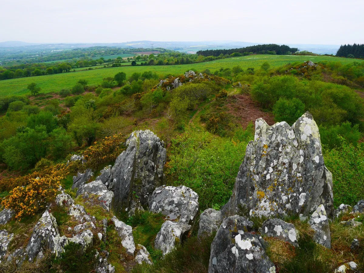 Troc'hañ lann diwar-c'horre Karreg an Tan