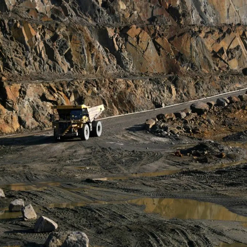 La carrière de Glomel, une nouvelle fosse en prévision 02; visite organisée par Imerys exploitant du site