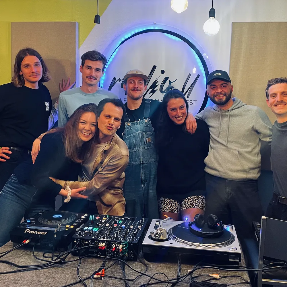 Bside Airlines #389✈ w/ FUULLICHE & FRIENDS