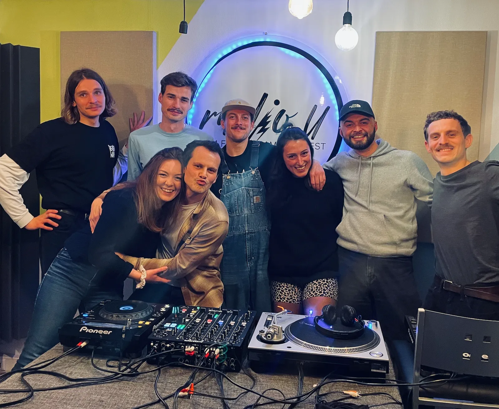 Bside Airlines #389✈ w/ FUULLICHE & FRIENDS