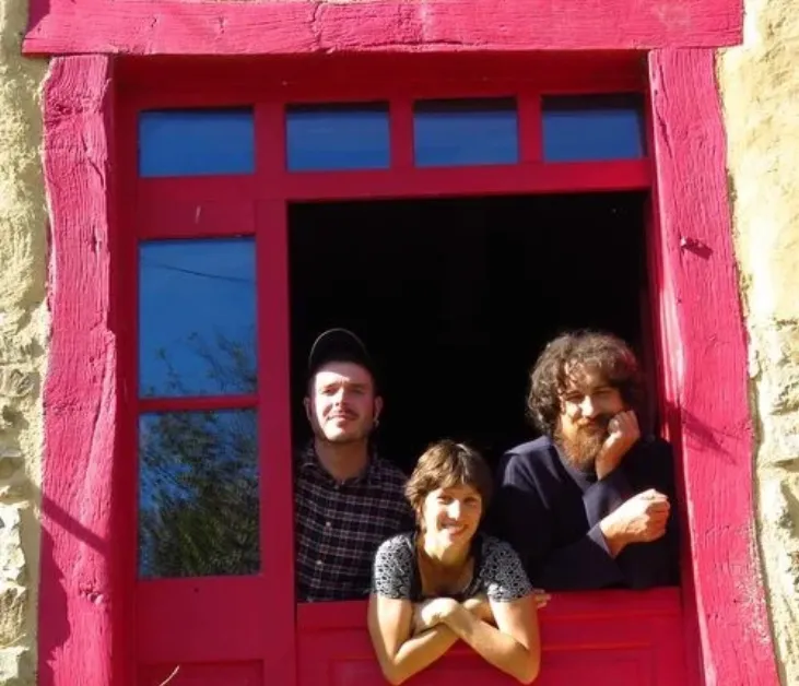 "Je m'en vais dans mon jardin" : le premier album de La Sèrcl !