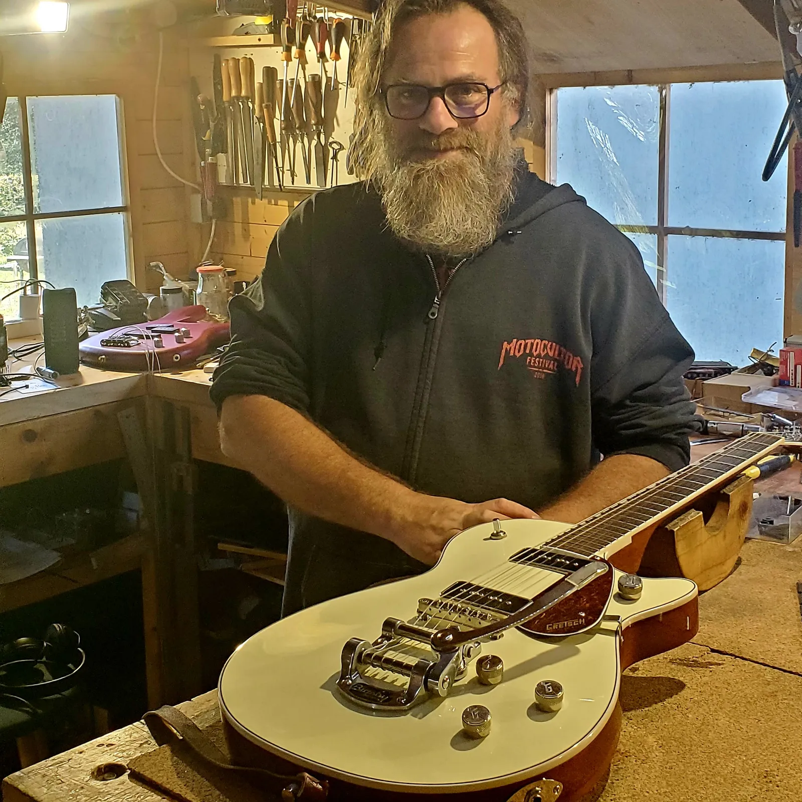 Jean-Baptiste, luthier à Grand-Champ