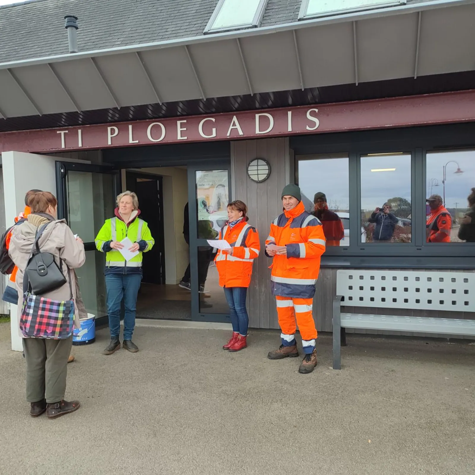 "An dour" 'ba Montroulez: ar memes red sokial gant an holl!