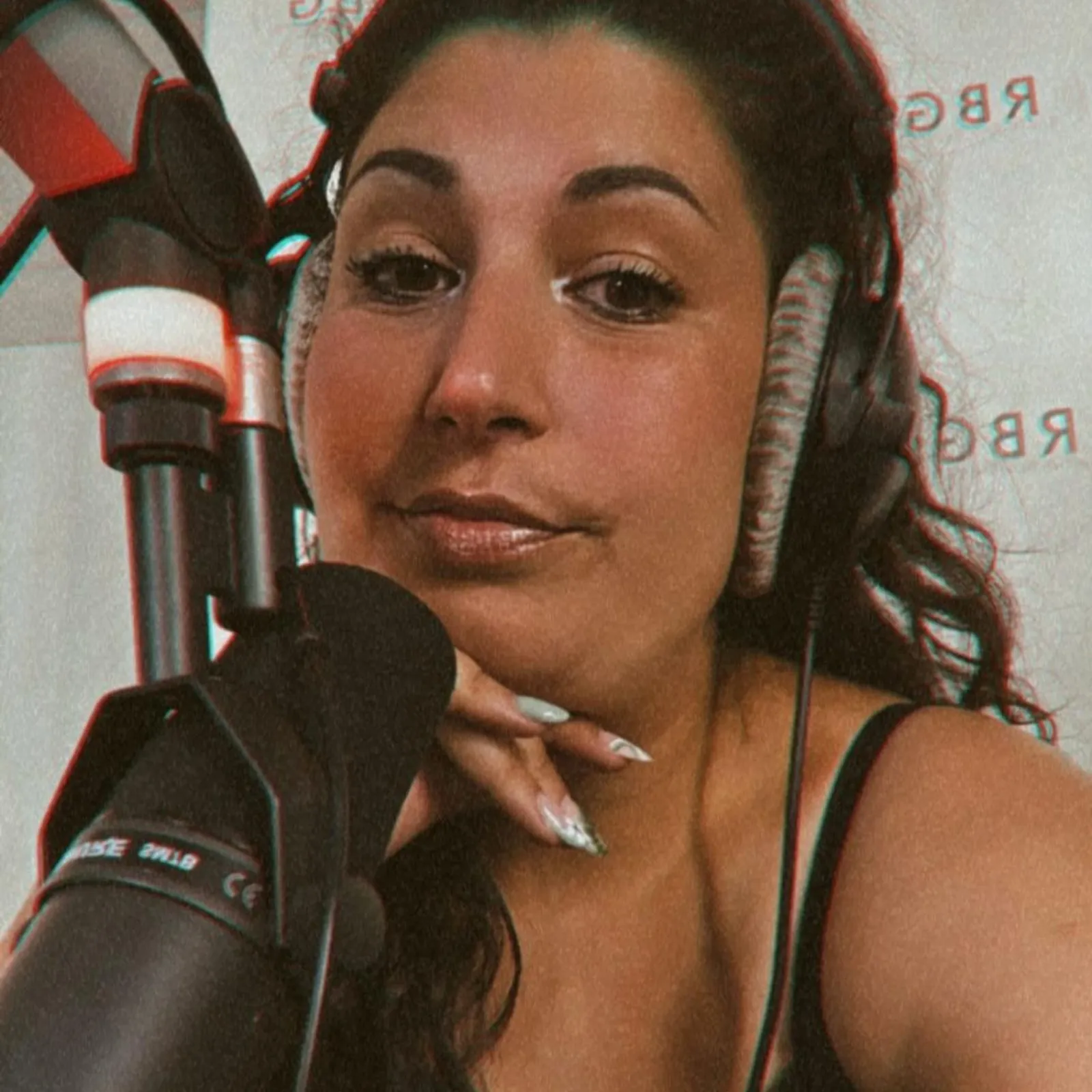 L'itinéraire #4 : Caroline – D'apparence inébranlable comme une falaise, mais fragile à l'intérieur, telle une fissure dans la pierre ! 