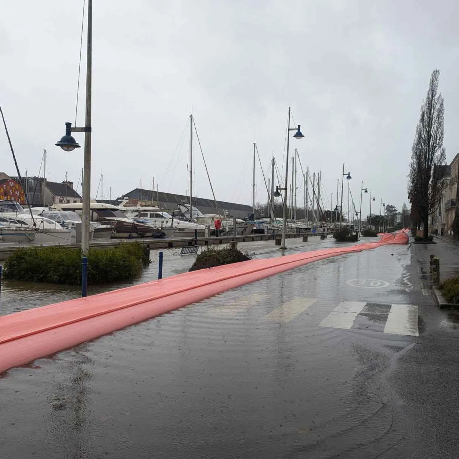 Dour-beuz : 1000 annezad.ez o deus ranket kuitaat o zi e Redon