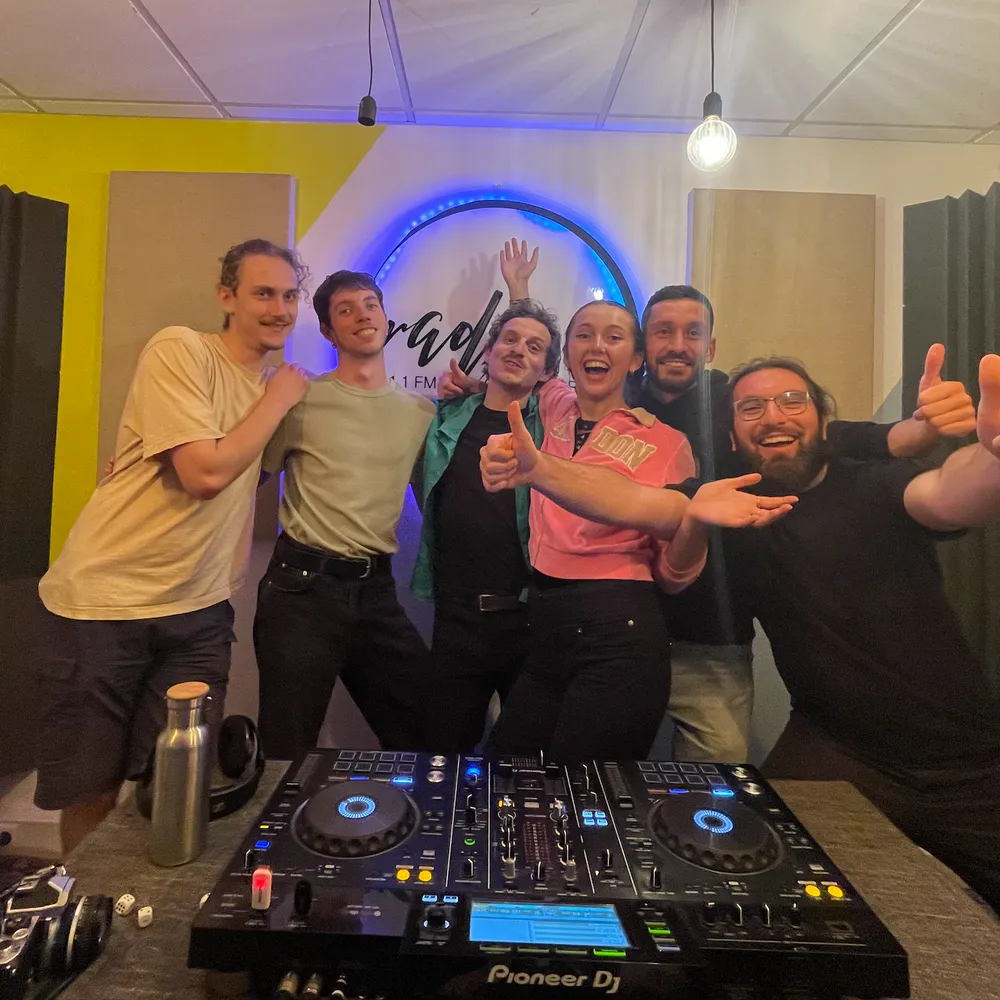 Bside Airlines #396✈ ETNA & Friends 